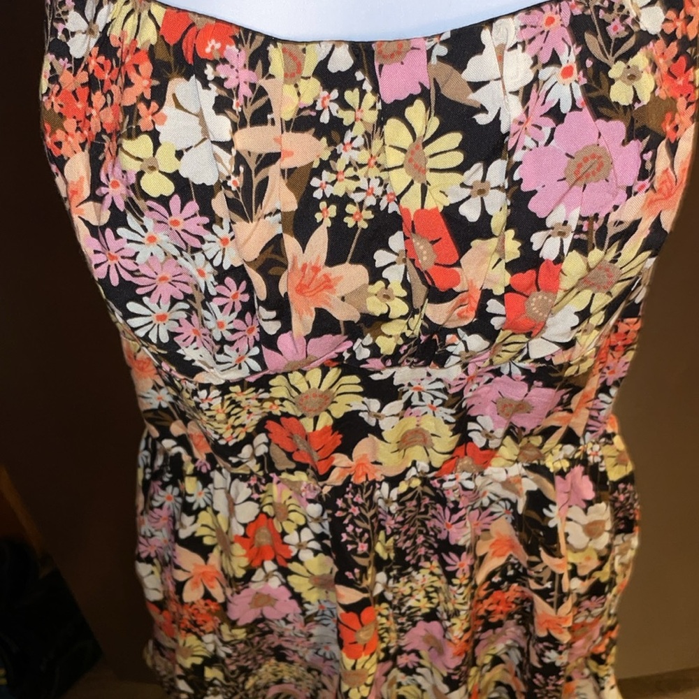 🚫SOLD🚫 2 Multi-Color Floral Rompers 🌸💙🧡🌻🌼 - Picture 10 of 17